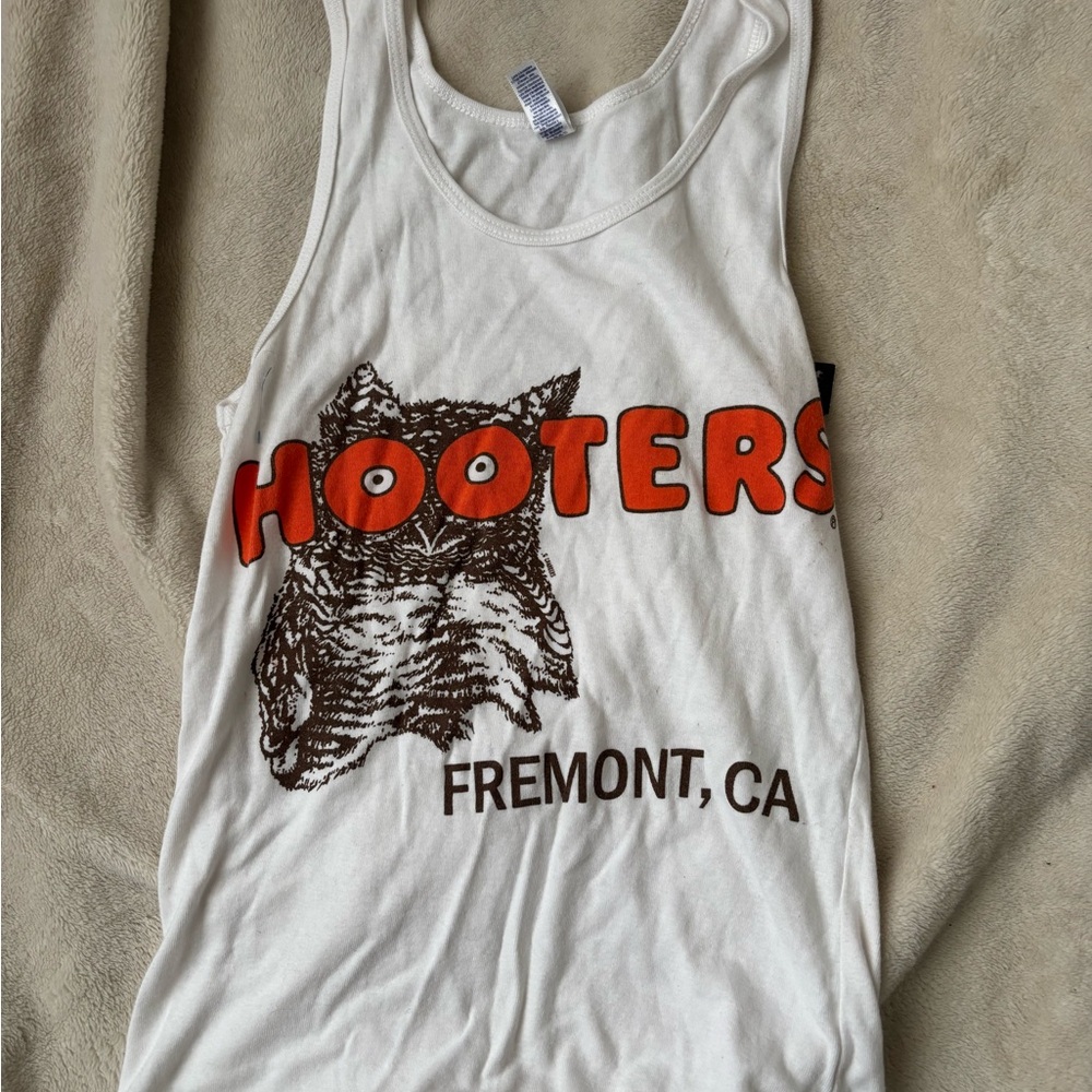 Hooters White and Orange Tank Top
